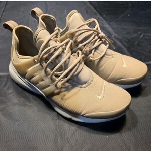Nike Air Presto Khaki   Size 9 Model Number 912928- 201 Excellent